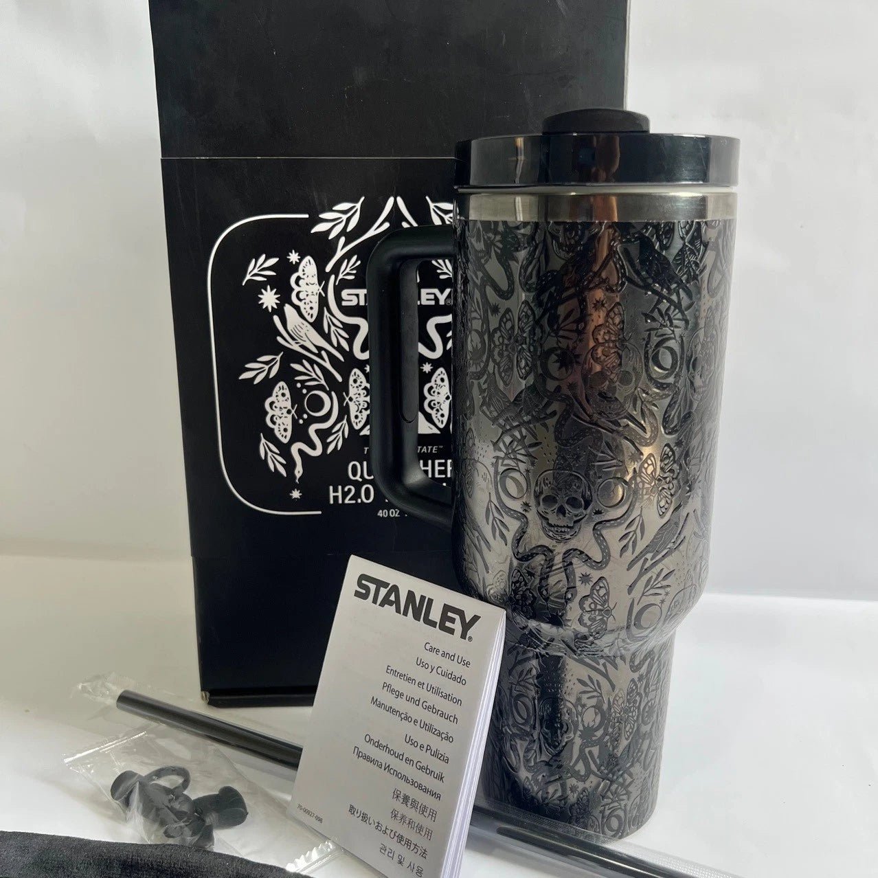 Stanley Halloween Quencher H2.0 FlowState Tumbler 40oz – Deadly Damask - Hydrate Hub