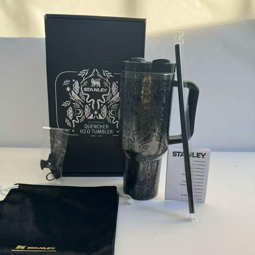 Stanley Halloween Quencher H2.0 FlowState Tumbler 40oz – Deadly Damask - Hydrate Hub