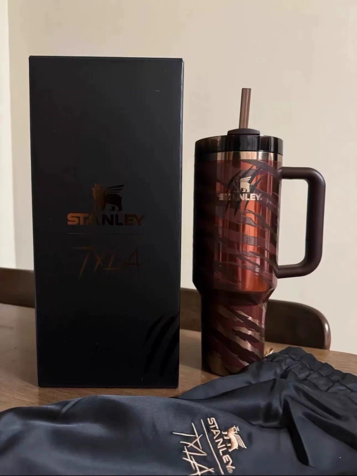 Stanley X Tyla Tyger Limited Edition Cup - Quencher H2.0 Flowstate Tumbler 40oz - Hydrate Hub