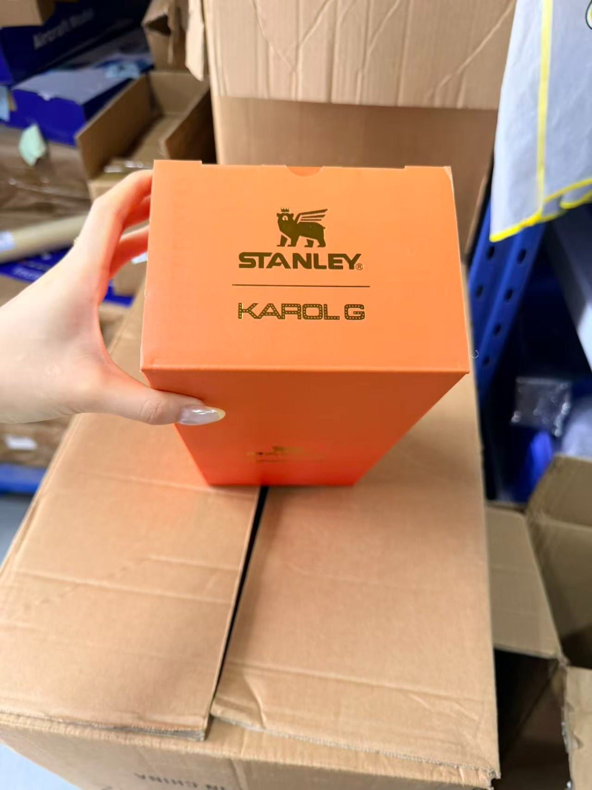 The Stanley 1913 x KAROL G 40oz Quencher H2.O FlowState Tumbler - Hydrate Hub